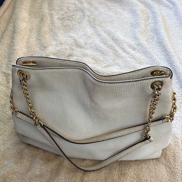 Michael Kors Handbags - Elegant White Leather Chain Strap Bag